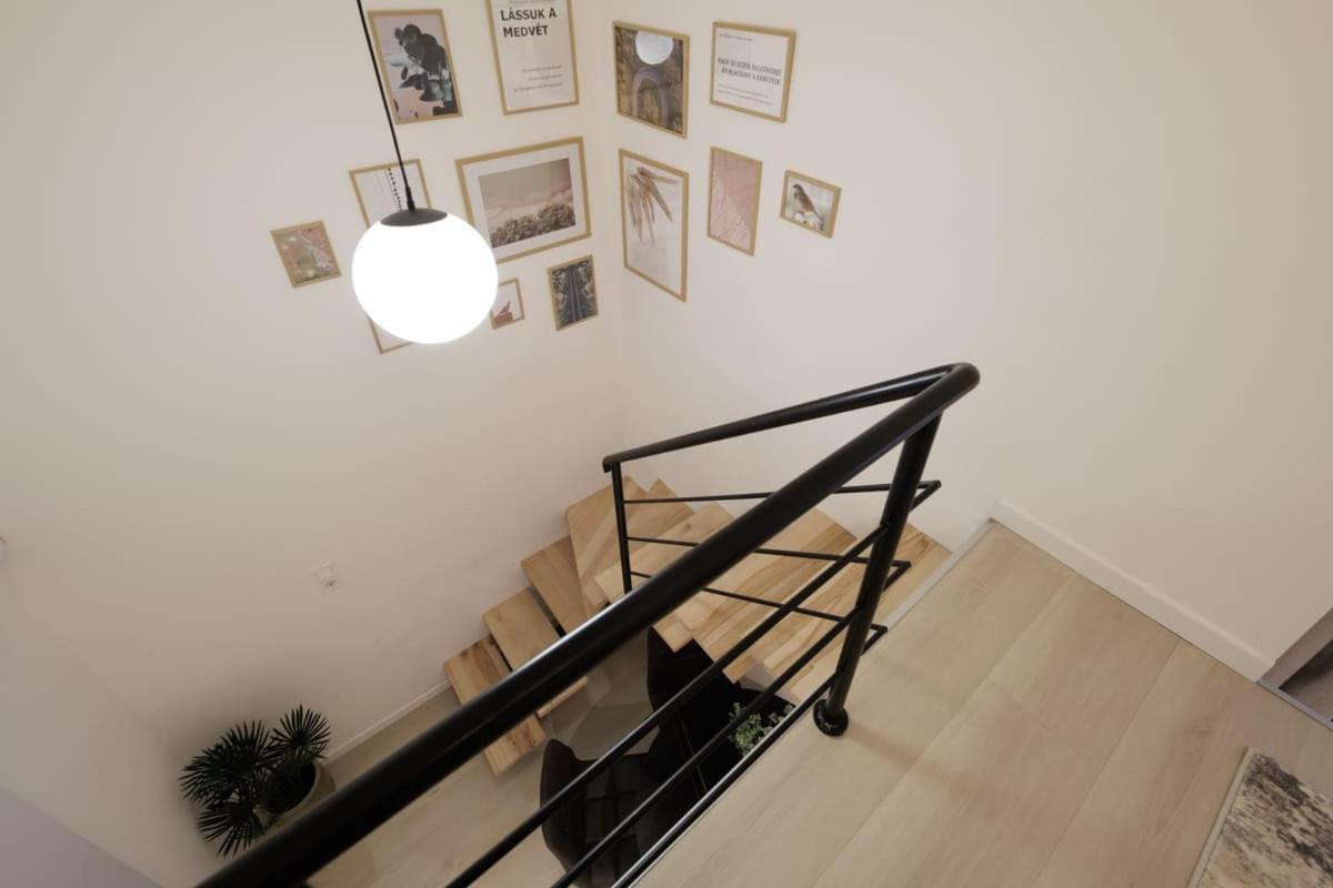 Ferienwohnung The Urban Chill Spot Harsfa Street Budapest Exterior foto